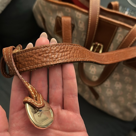 Dooney & Bourke grey and hot pink Monogram Tote Bag - Picture 4 of 4